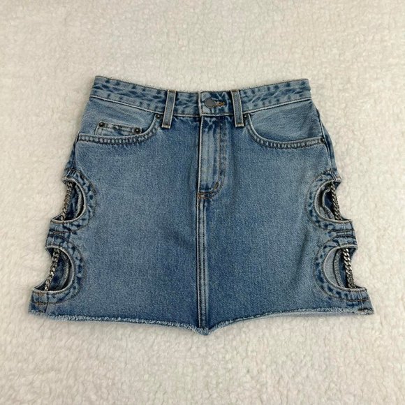 CUTE Carmar Los Angeles Chain Denim Cut Out Mini Skirt Size 24 XS 00 - Picture 8 of 10